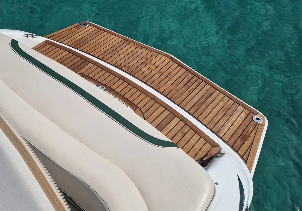 Private luxury boat tour along the Salento coast